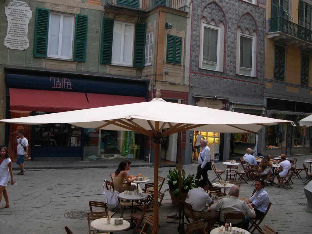 Appartamento Dei Sassetti Savona Szoba fotó